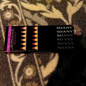 12 lip liners Shany